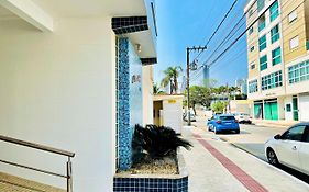 Lindo Apto Balneario Camboriu 1200 M Praia Central